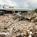 งานรื้อถอนโรงงาน และบ้านพักคนงาน